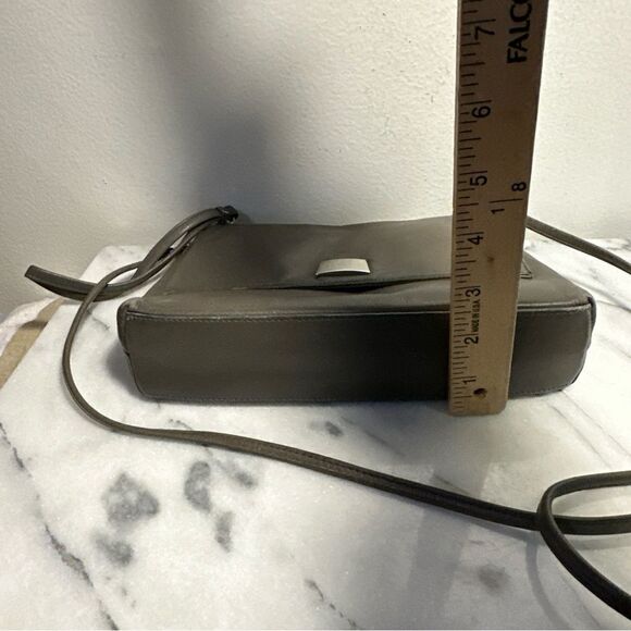 Perlina NY vintage crossbody gray buttery soft leather~ vintage - Picture 13 of 13